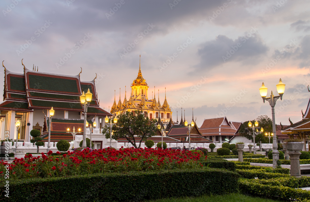 Wat Ratchanatdaram in bangkok