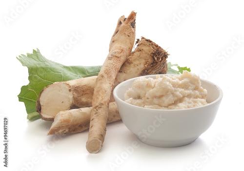 Canvas-taulu Horseradish's root and grated horseradish