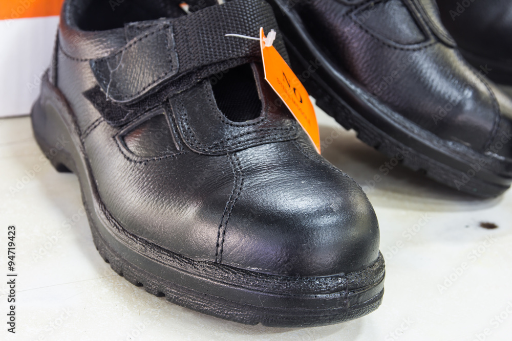 close up safety shoe
