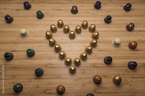 Composizione di capsule di caffè a forma di cuore
