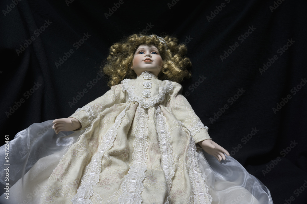 creepy old fashioned dolls