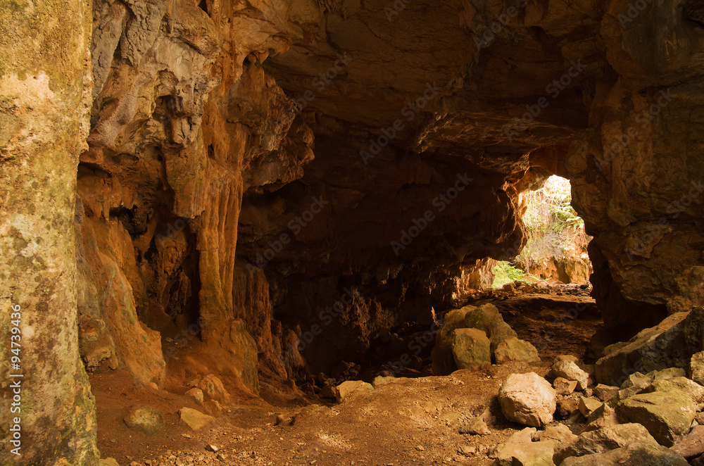 Buracos Mineiros cave at Montejunto