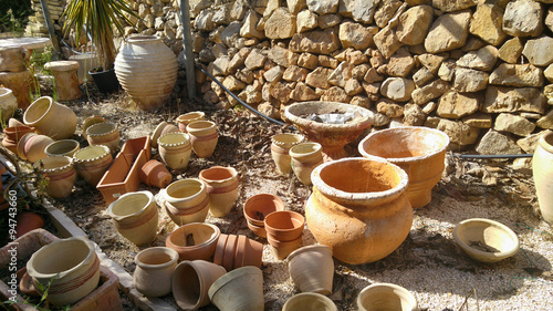 Old pots for garden © Nika Lerman