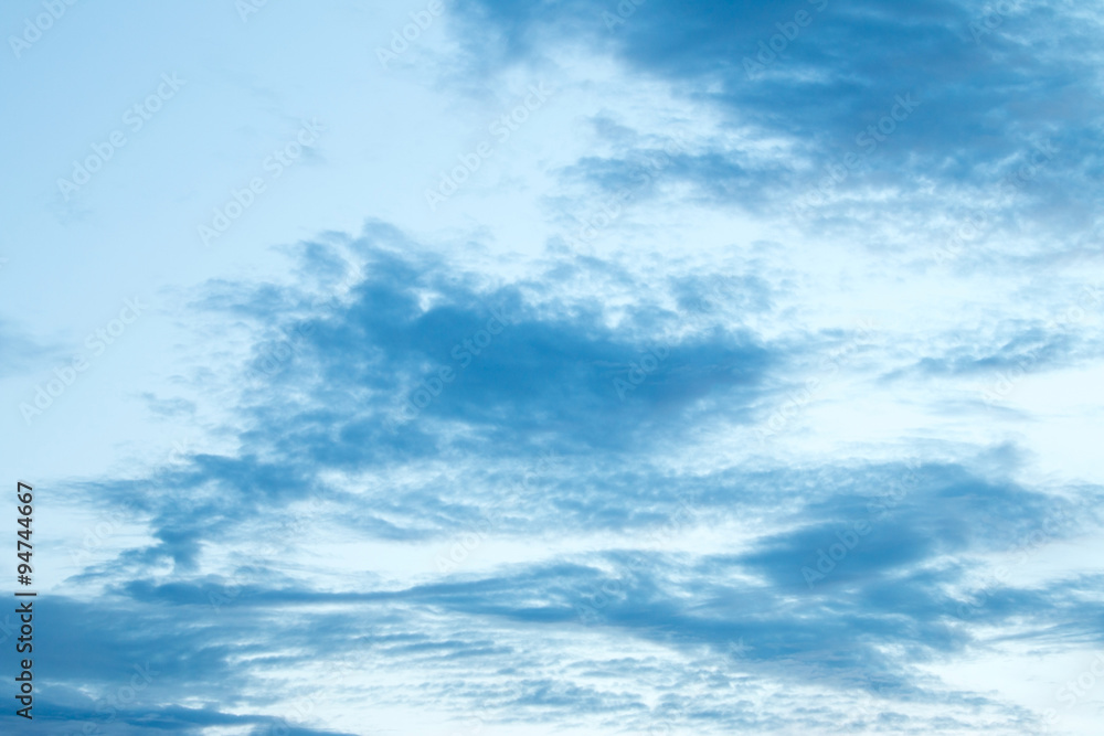 Fototapeta premium clouds on sky in the evening