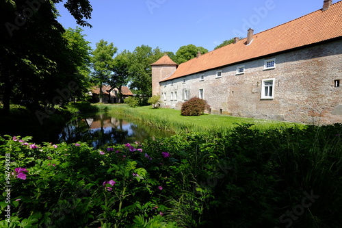 Burg Berum im Ortsteil von Hage, Berum, Ostfriesland, Niedersach