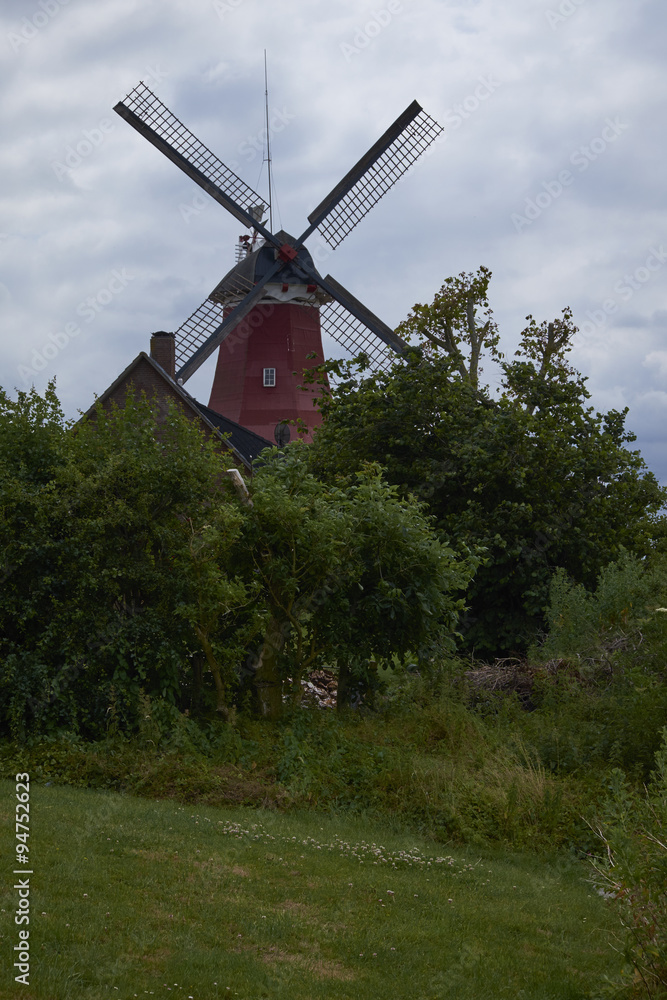 Windmühlen in Greetsiel, Ostfriesland, Niedersachsen, Deutschla
