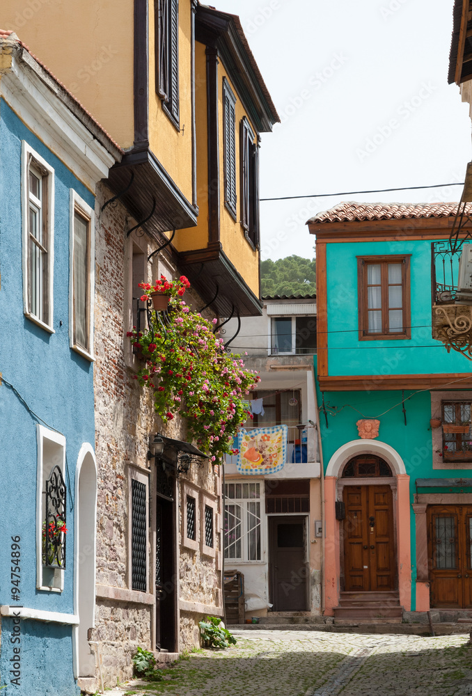 Obraz premium Old traditional houses in different colors in Ayvalik, Turkey