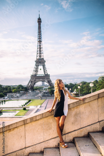 beautiful girl in Paris on a background of the Eiffel Tower © xan844
