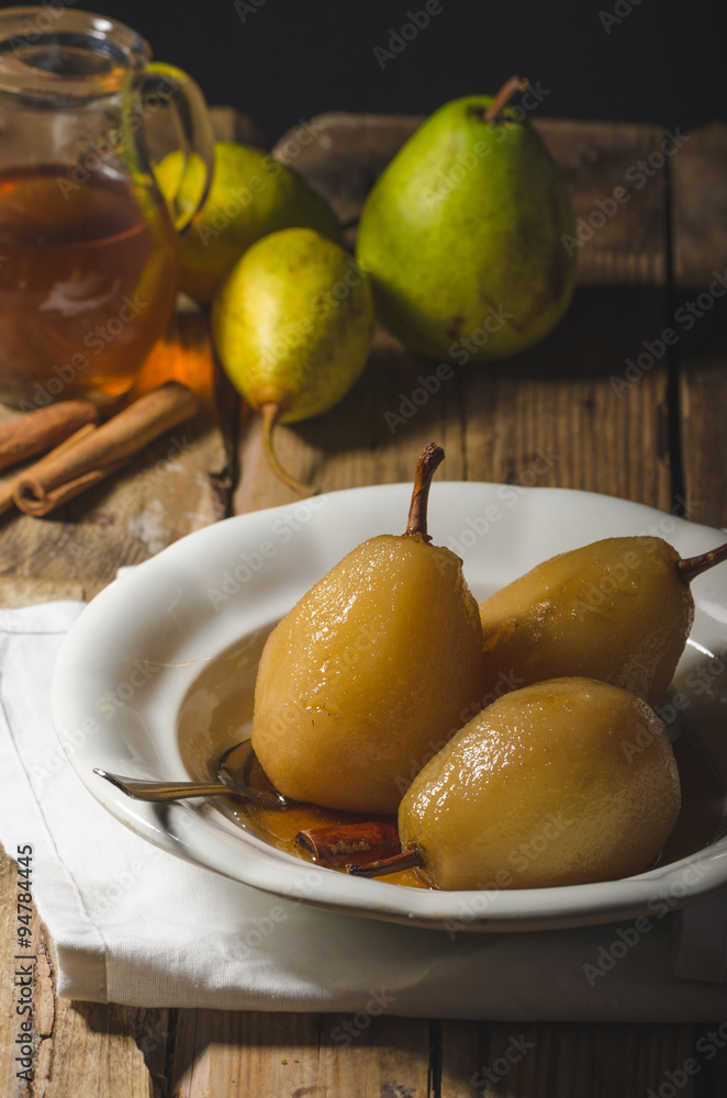Pears glazed in tea and cinnamon Pears glazed in tea and cinnamon