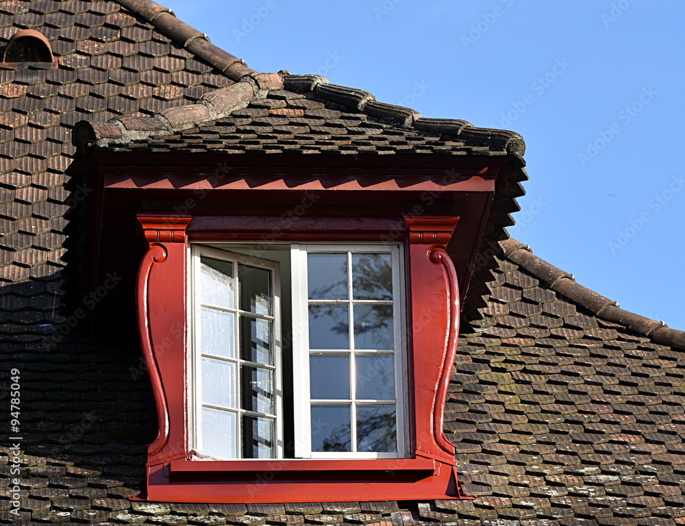 vieux bâti....fenêtres et toiture vieux bâti....fenêtres et toiture