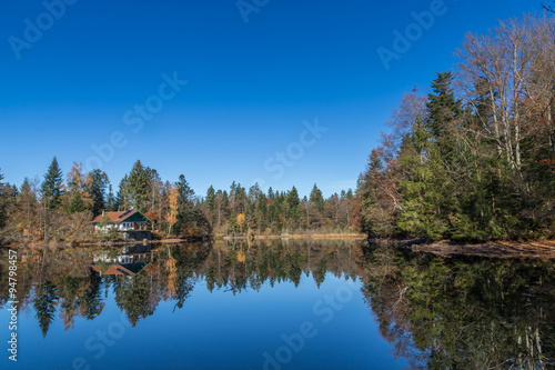 étang de Haute-Saône en automne © Olympixel