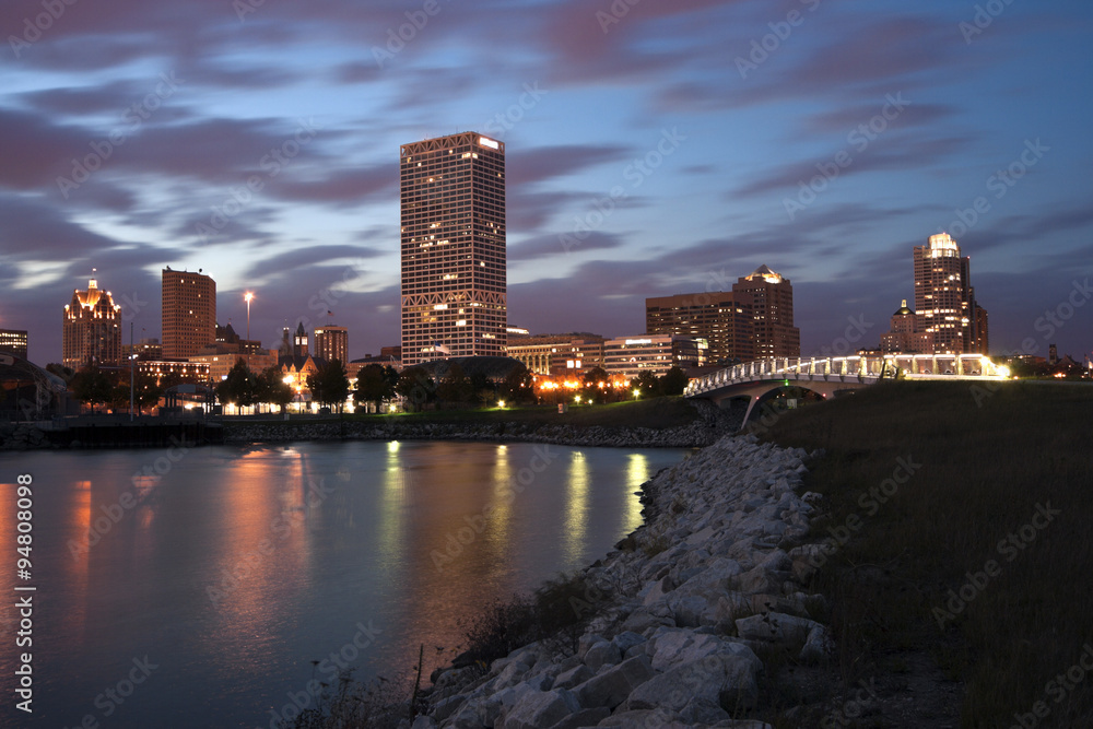 Milwaukee sunset panorama