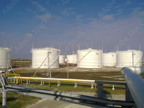 Tank the vertical steel. Capacities for storage of oil products
