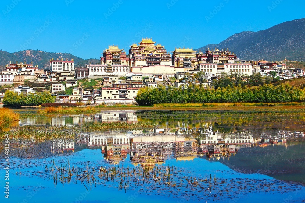 Songzanlin Temple also known as the Ganden Sumtseling Monastery, is a Tibetan Buddhist monastery  
in Zhongdian city( Shangri-La), Yunnan province  China  and is closely Potala Palace in Lhasa
