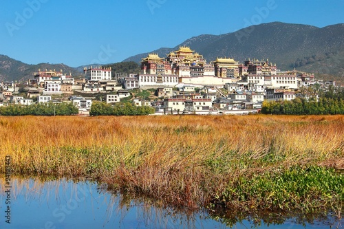 Songzanlin Temple also known as the Ganden Sumtseling Monastery, is a Tibetan Buddhist monastery  
in Zhongdian city( Shangri-La), Yunnan province  China  and is closely Potala Palace in Lhasa
