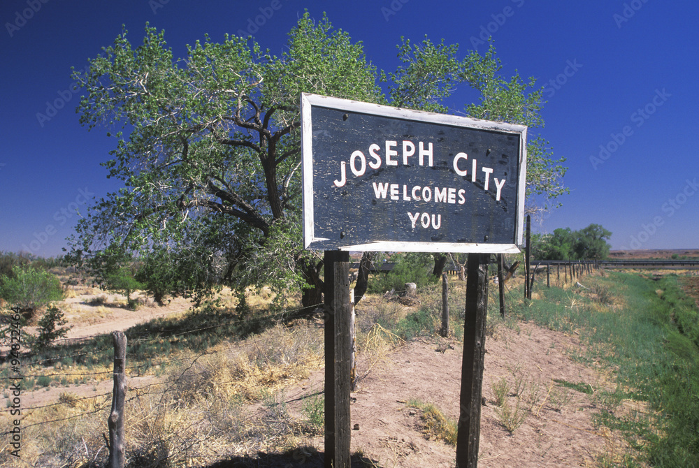 A sign that reads ÒJoseph CityÓ