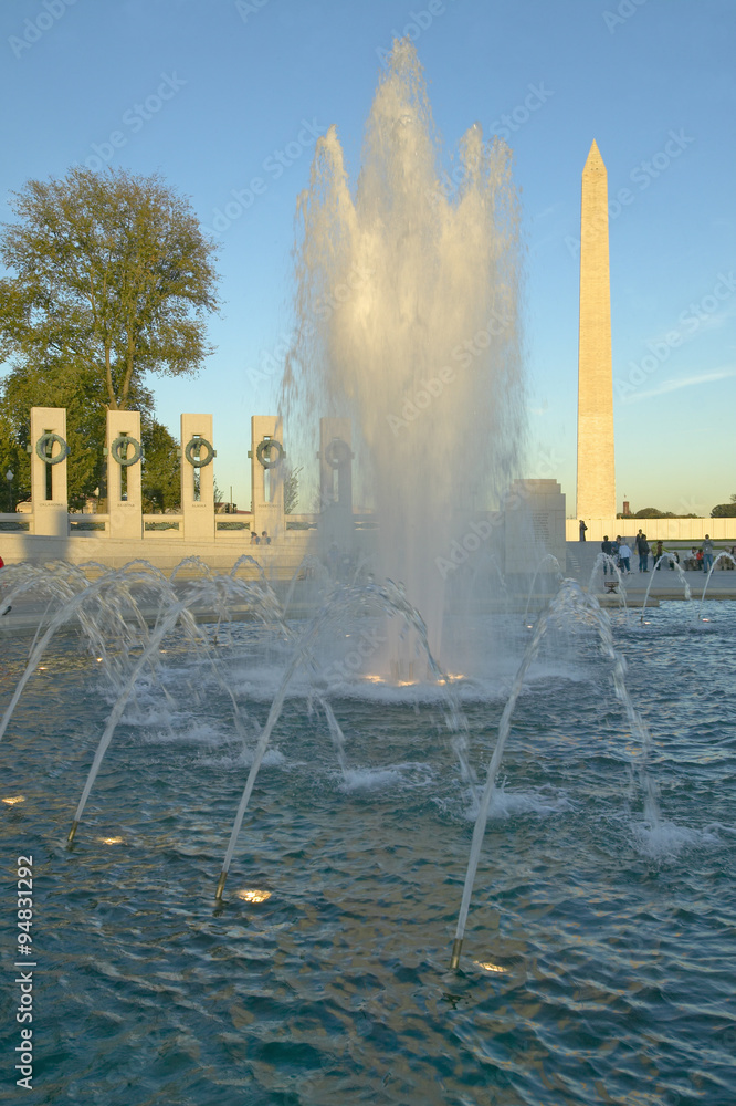 Fototapeta premium Fountains at the U.S. World War II Memorial commemorating World War II in Washington D.C.