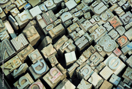 English alphabet letters and other signs in sets with keystrokes of classical typography