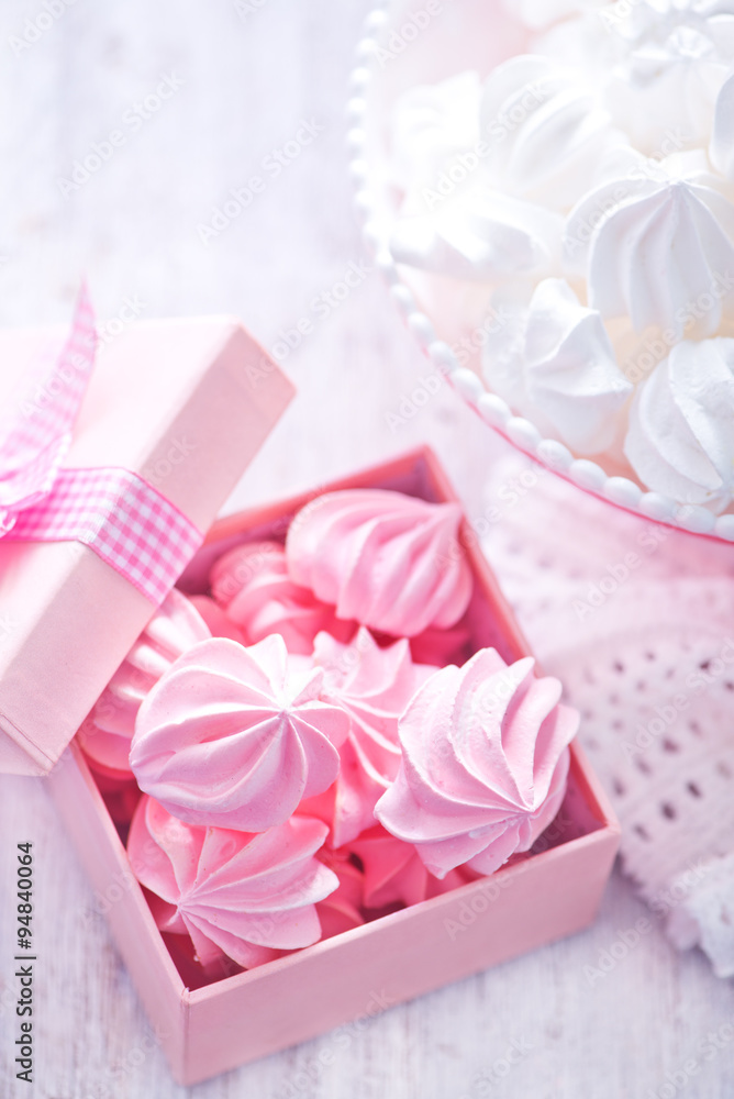 mini meringues mini meringues