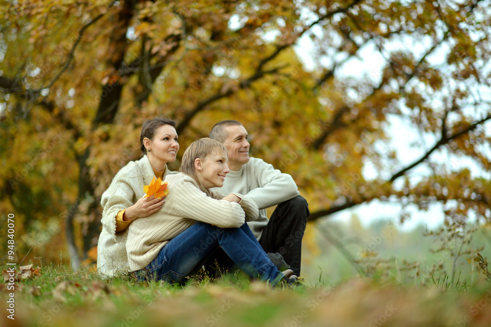 Nice happy family Nice happy family