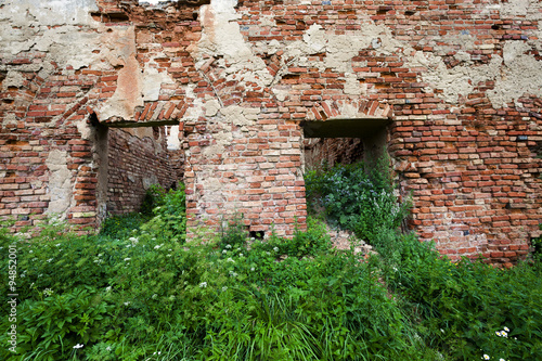 ruins of brick 
