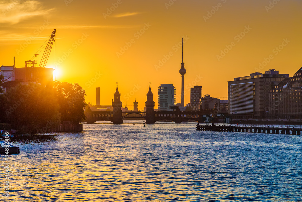 Fototapeta premium Berlin skyline with Spree river at sunset, Germany