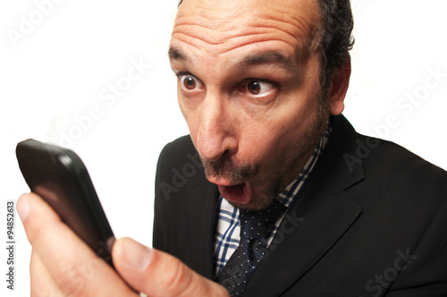 avvocato sopreso al telefono
