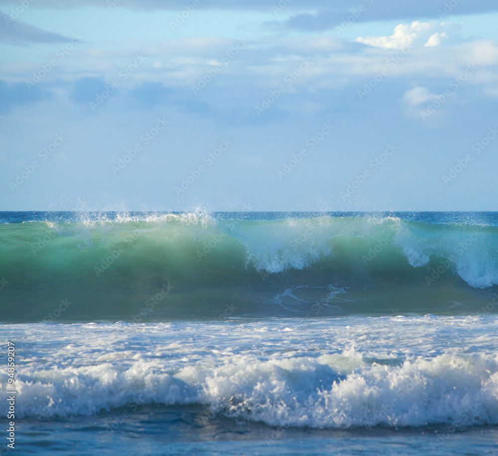 Fototapeta premium breaking waves
