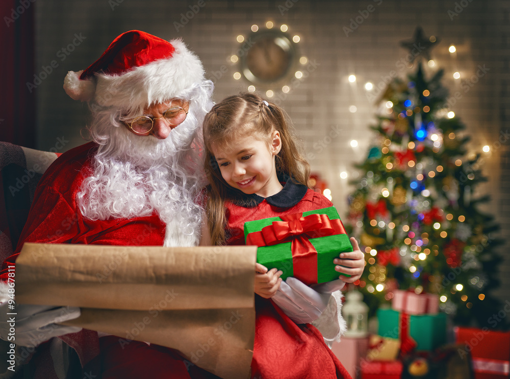 Santa Claus and little girl - obrazy, fototapety, plakaty 