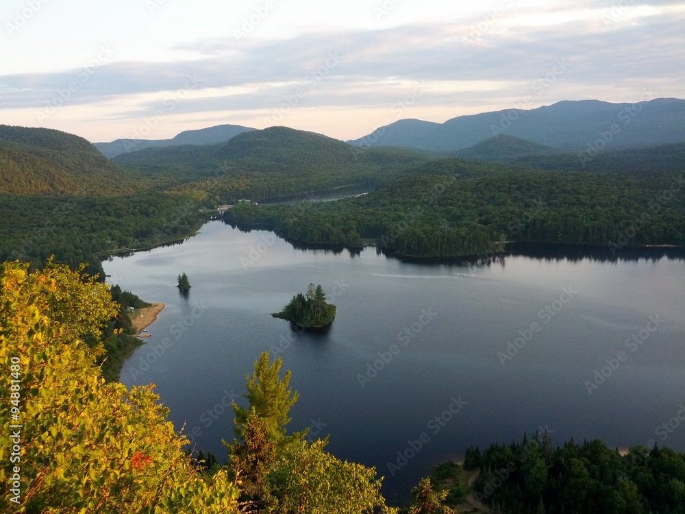 Naklejka premium Lake in the national park