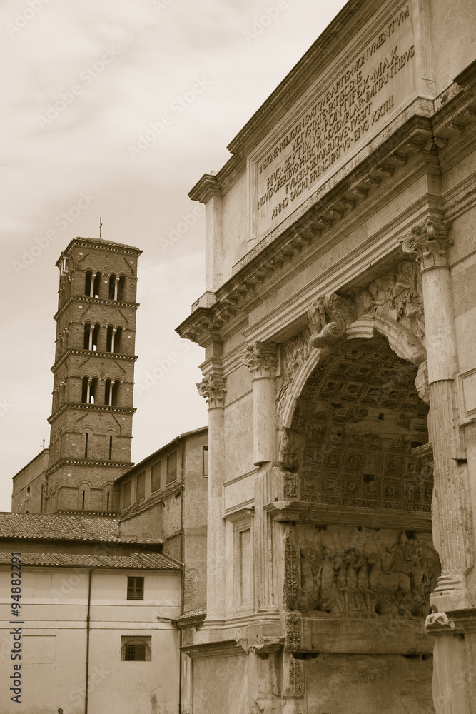 Triumphal Arches, Arch of Septimius Severus, Roman Forum, Rome, Italy, Europe Triumphal Arches, Arch of Septimius Severus, Roman Forum, Rome, Italy, Europe