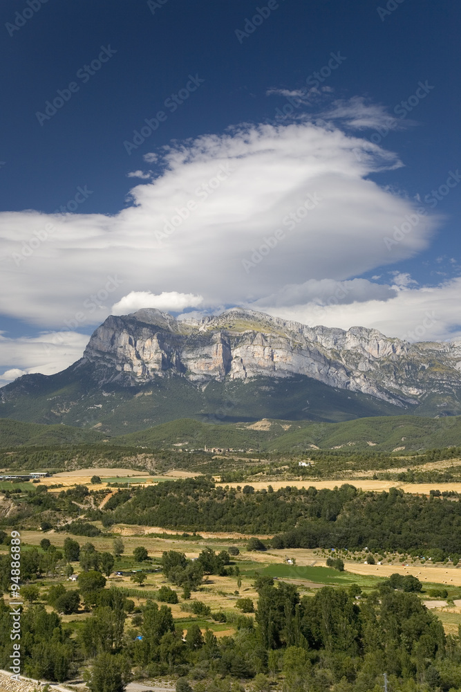 Obraz premium Sweeping hilltop views of Cinca and Ara Rivers from Ainsa, Huesca, Spain in Pyrenees Mountains, an old walled town near Parque National de Ordesa