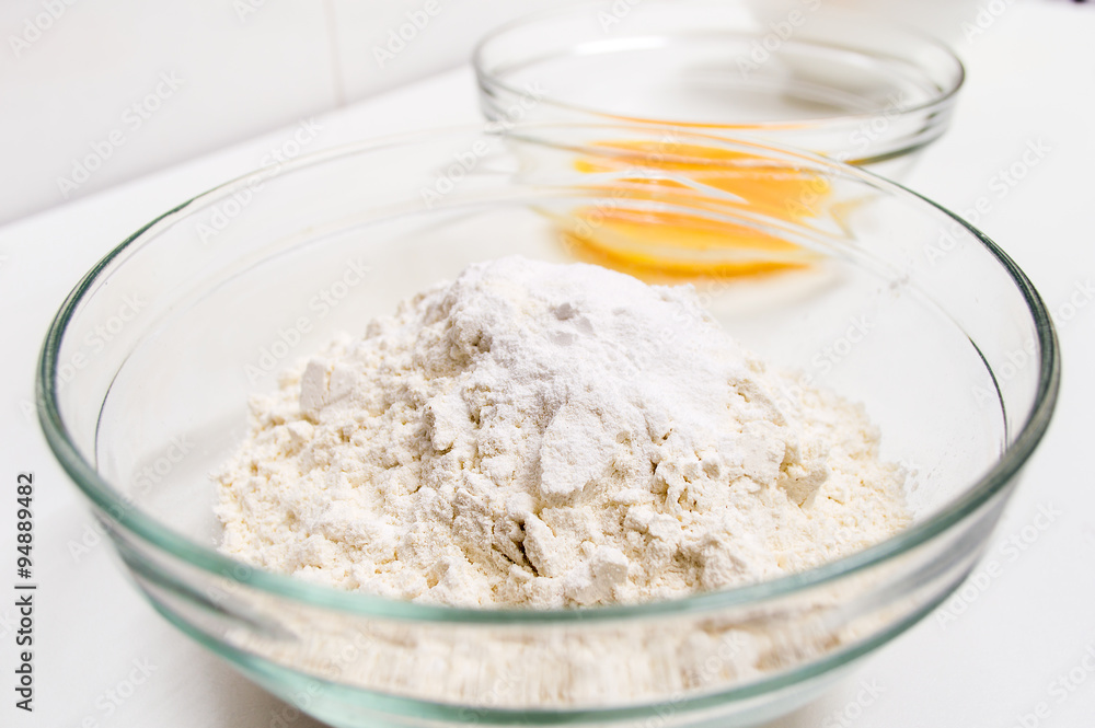 wheat flour in a glass bowl