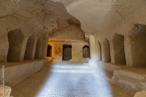 Cave ar Bet Guvrin national park photo