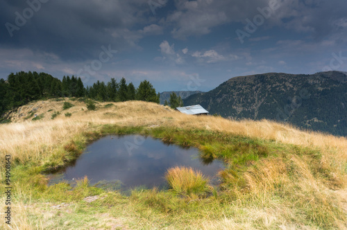 Fototapeta Naklejka Na Ścianę i Meble -  Romantic mountain lake in Alps