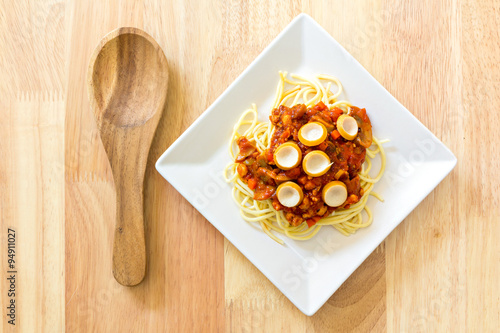 spaghetti with tomato sauce and sausage