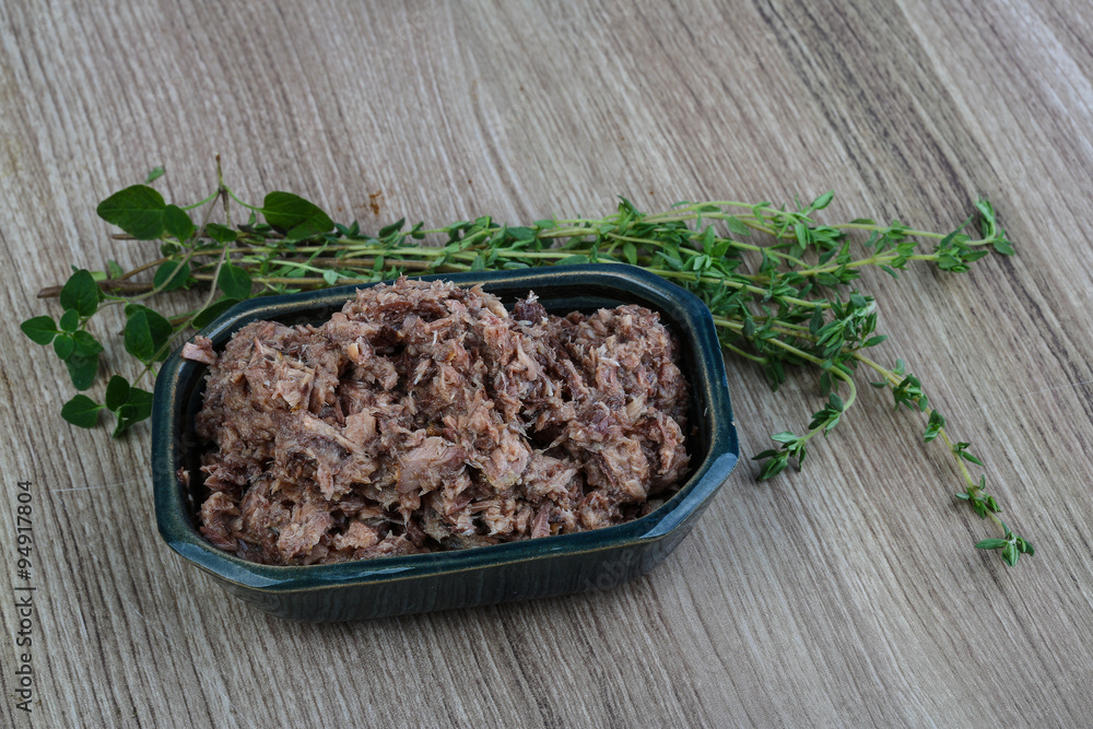 Canned tuna