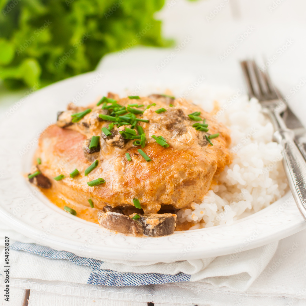 Chicken Breast Sauteed in Creamy Mushroom Sauce over Rice Chicken Breast Sauteed in Creamy Mushroom Sauce over Rice