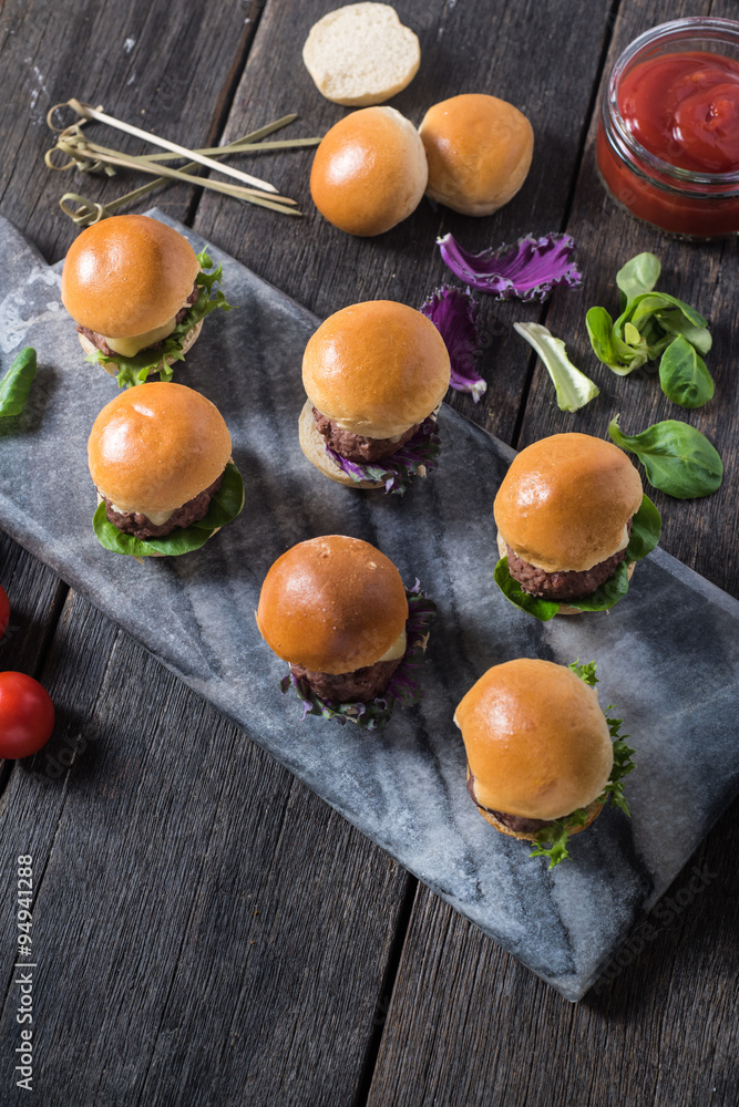 mini beef burgers,party food