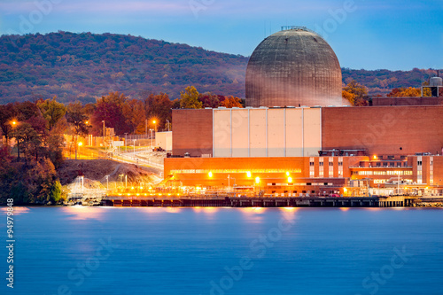 Nuclear reactor on the Hudson River, north of New york City