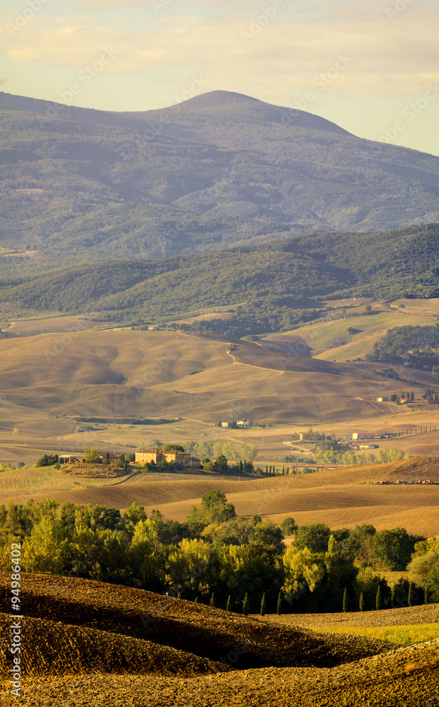 armhouse in the Tuscan hills of the beautiful autumn morning