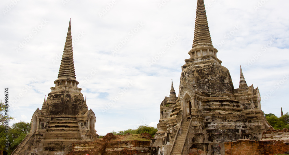 Fototapeta premium Buddhist ruins of Thailand 
