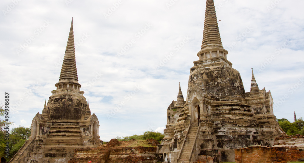 Fototapeta premium Buddhist ruins of Thailand 