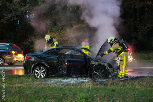 Canvas-taulu car fire