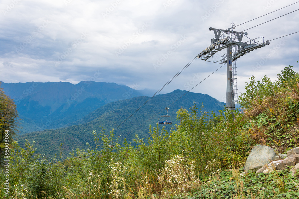 Obraz premium The cable car to the ski resort Rosa Khutor.