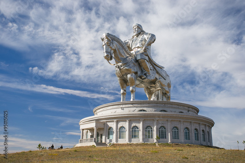 Canvastavla The world's largest statue of Genghis Khan