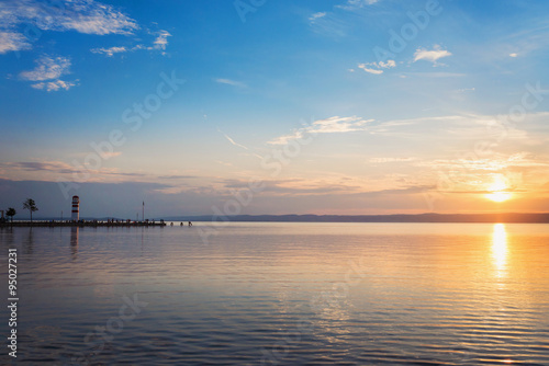 Fototapeta Naklejka Na Ścianę i Meble -  Beautiful sunset at the lake