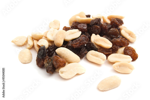 peanuts and raisins