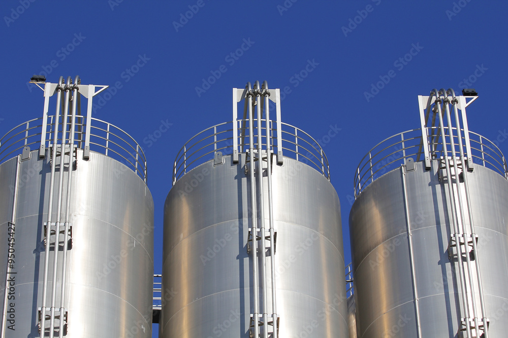 Storage tanks