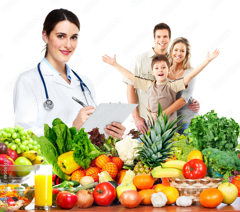 Doctor nutritionist and family.